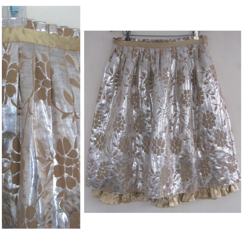 Dressy full skirt 4 Gold Silver Metallic Silk lining Very light wool bl Tocca - Picture 1 of 5